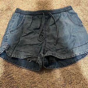 Universal Thread comfy shorts that look like jeans but are comfy shorts!